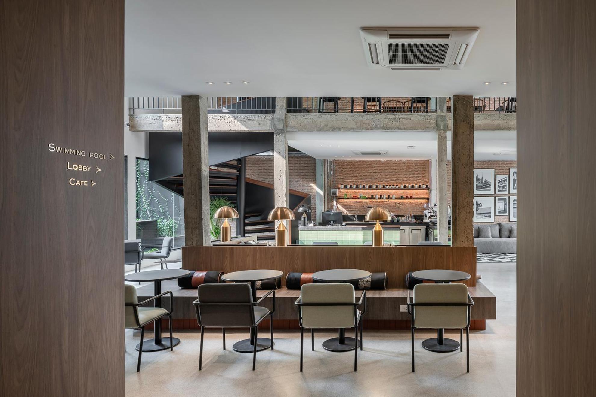 Lilit Bang Lumphu Hotel Bangkok Exterior photo