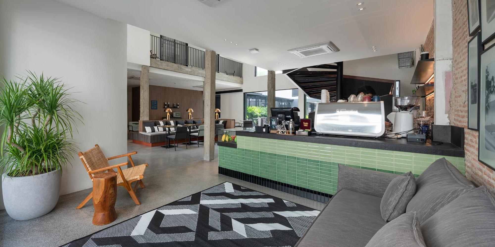 Lilit Bang Lumphu Hotel Bangkok Exterior photo
