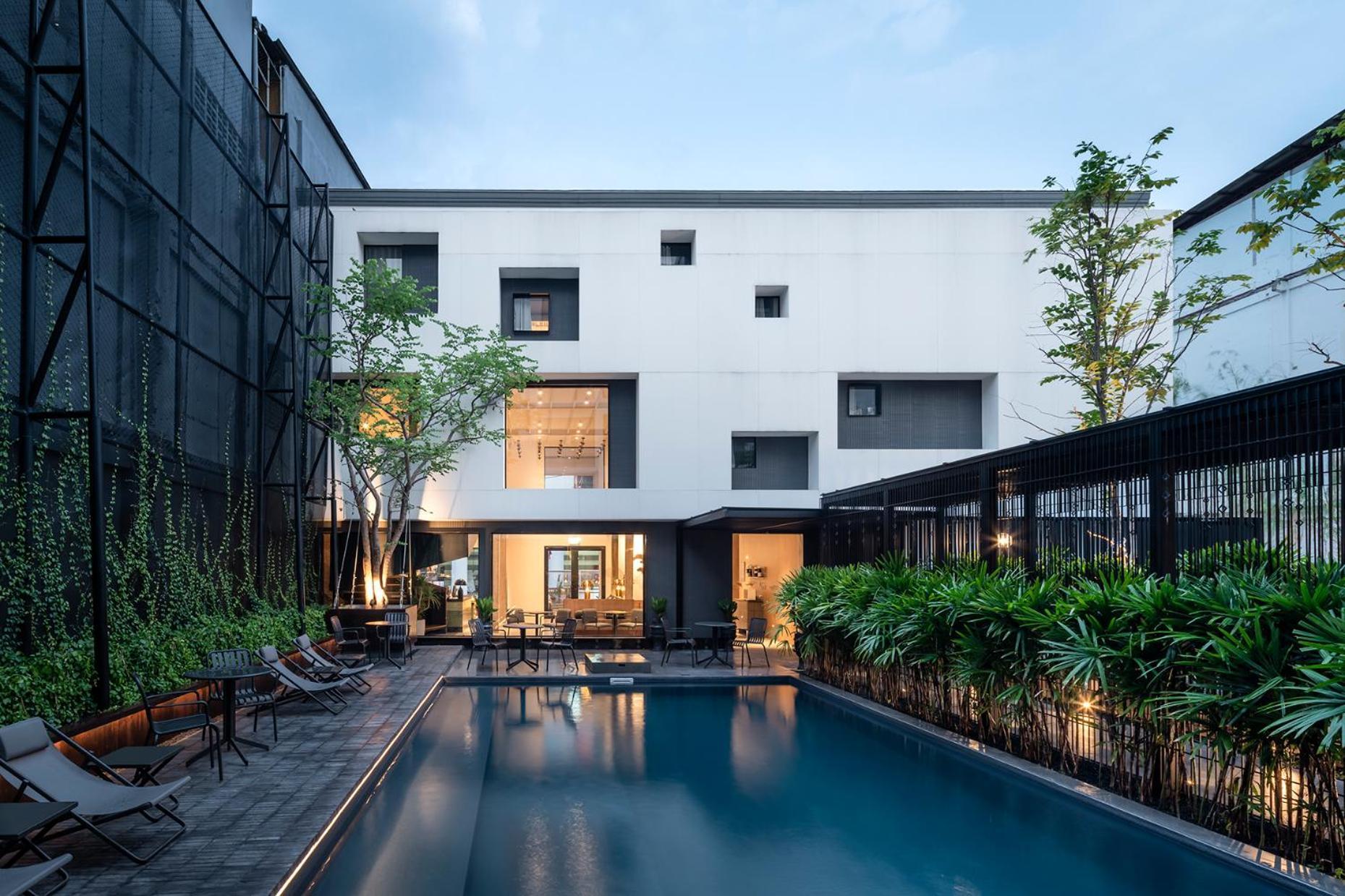 Lilit Bang Lumphu Hotel Bangkok Exterior photo